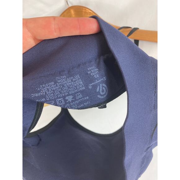 Champion Strappy Back Navy and black sports bra XS - Picture 3 of 3
